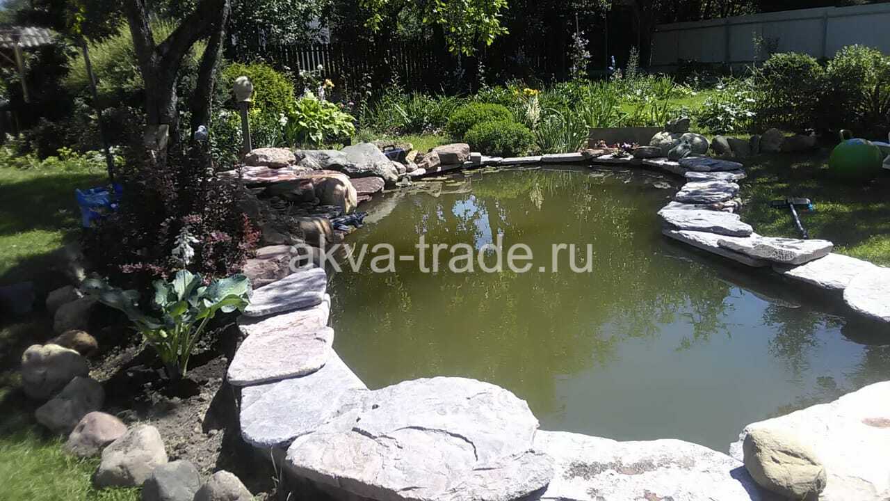 Водоем в японском стиле