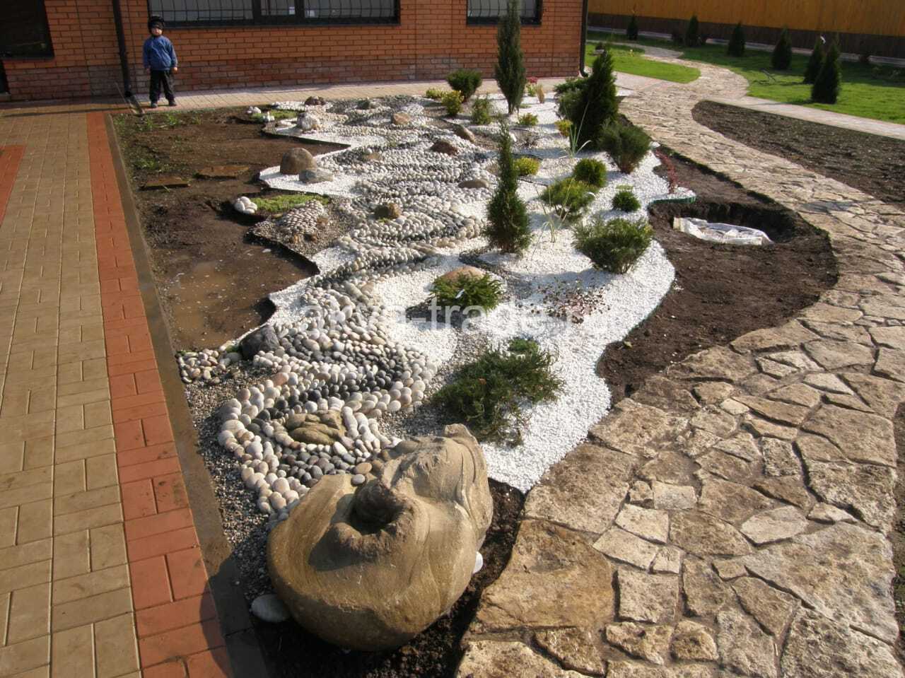 Декоративный водопад